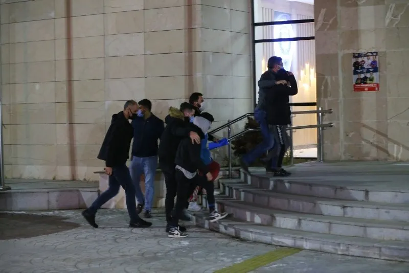 ordu dan araba calip istanbul a geldiler cocuklar gelis nedenini polise acikladi