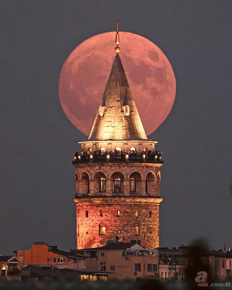 Eşsiz manzara! 'Süper Ay' İstanbul'da Galata Kulesi ile birlikte görüntülendi 1