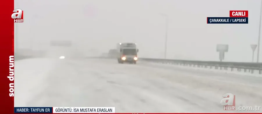 Çanakkale'de yoğun kar ve tipi! Buz pistine dönen yolda zorlu yayın... A Haber muhabiri Tayfun Er son durumu aktardı 11