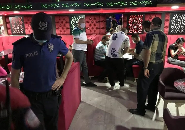 Bursa’da eğlence mekanlarında polis göz açtırmadı! Tek tek tüm masaları denetlediler
