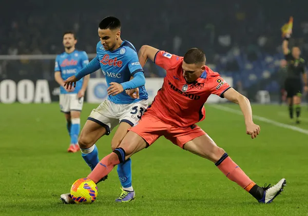 merih-demiral-napoliyi-liderlikten-etti-atalanta-deplasmanda-kazandi-1638657844220.jpg Merih Demiral Napoli'yi liderlikten etti! Atalanta deplasmanda kazandı - 1