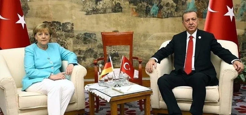BAŞKAN ERDOĞAN MERKEL İLE GÖRÜŞTÜ