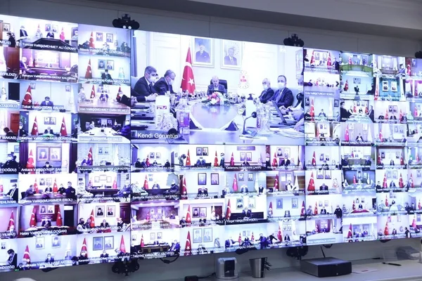 İçişleri Bakanı Süleyman Soylu’dan 81 ilin valisine çağrı: Korona virüs aşısına önderlik edin