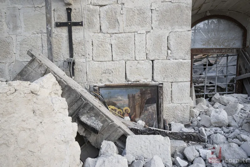 Hatay'daki yıkım Antakya Kalesi'nden görüntülendi 13