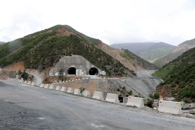 Yüzde 74'ü tamamlanan Zigana Tüneli Avrupa'nın en uzunu olacak - 6
