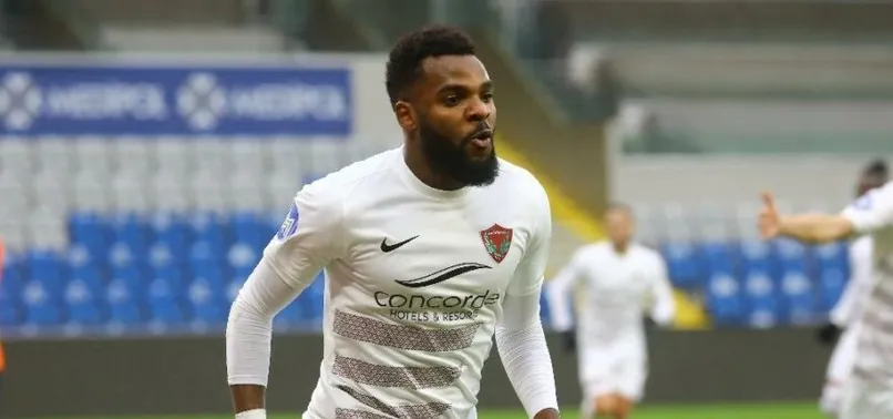 Aaron Boupendza'nın koronavirüs testi pozitif çıktı: Galatasaray'a karşı forma giyemeyecek