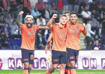 Başakşehir tur için sahada