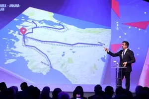 AK Partinin İzmir adayı Nihat Zeybekciden ‘10 Numara İzmir’ projeleri