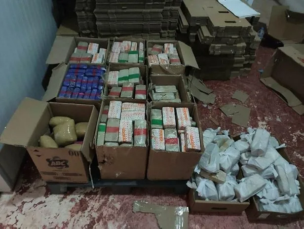 Van'da et entegre tesisinde 355 kilo 680 gram eroin ele geçirildi! Emniyet'ten "evde kal" mesajı - 3