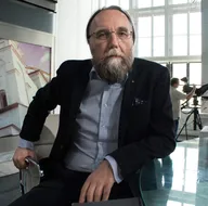 ‘Putin’in beyni’ diyorlar ama... Kimdir bu şahin Dugin?