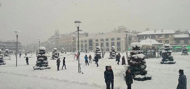 Konya kar tatili 21 Aralık’ta var mı? Konya yarın Salı okullar tatil mi? Konya Valiliği tatil kararı…