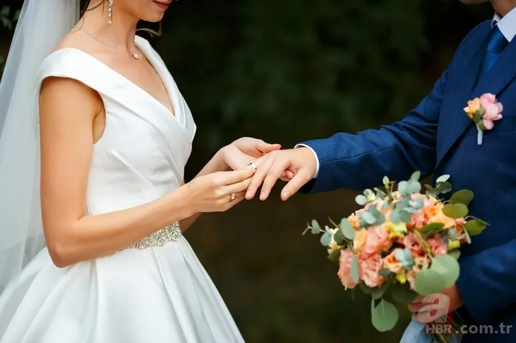 Düğünde şoke eden anlar! Nikah kıyılırken ‘hamile sevgili’ bastı! Gerçek bambaşka çıktı 11