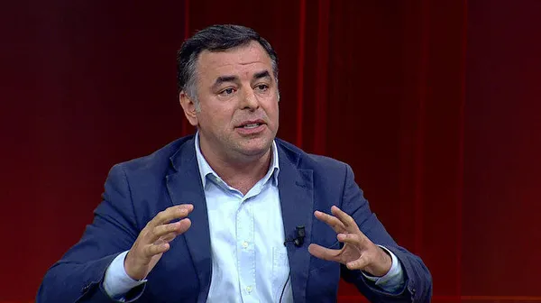 chpli-gurkan-kursuye-davet-ettigi-kilicdaroglunun-cumhurbaskani-adayligini-acikladi-1659985579846.jpg CHP'li Recep Gürkan kürsüye davet ettiği Kemal Kılıçdaroğlu'nun cumhurbaşkanı adaylığını açıkladı - 3
