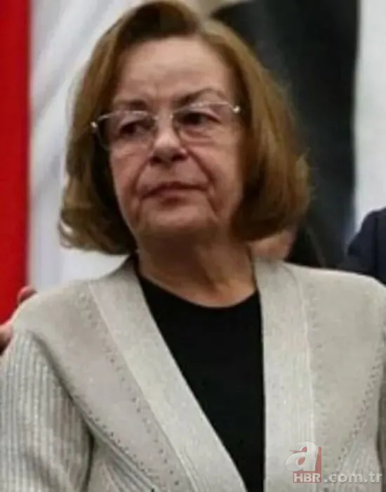 2 yaşında tanınmıştı! Yeşilçam'ın Ayşecik'i Zeynep Değirmencioğlu bakın şimdi ne halde... 9