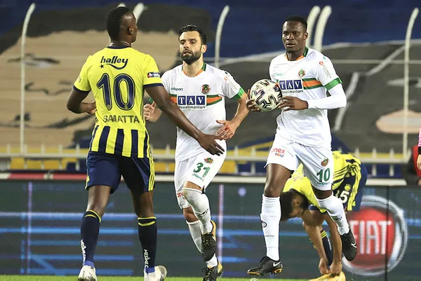 Kadıköy’de Fener geçidi! Sarı lacivertliler Alanyaspor’u da yendi