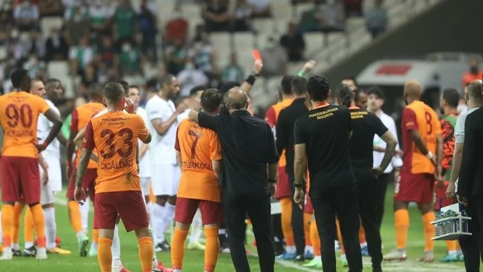 Özrü kabahatinden büyük! Marcao Kerem'e bakın ne için saldırmış