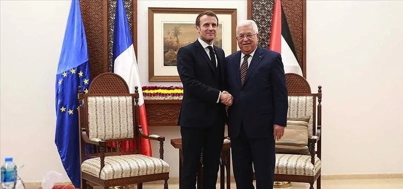 Fransa Cumhurbaşkanı Macron Filistin Devlet Başkanı Abbas ile görüştü