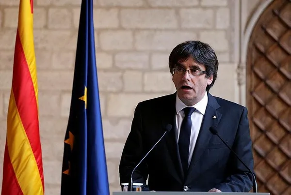 Katalonya’da şok! Kayyum atandı lider Puigdemont kaçtı