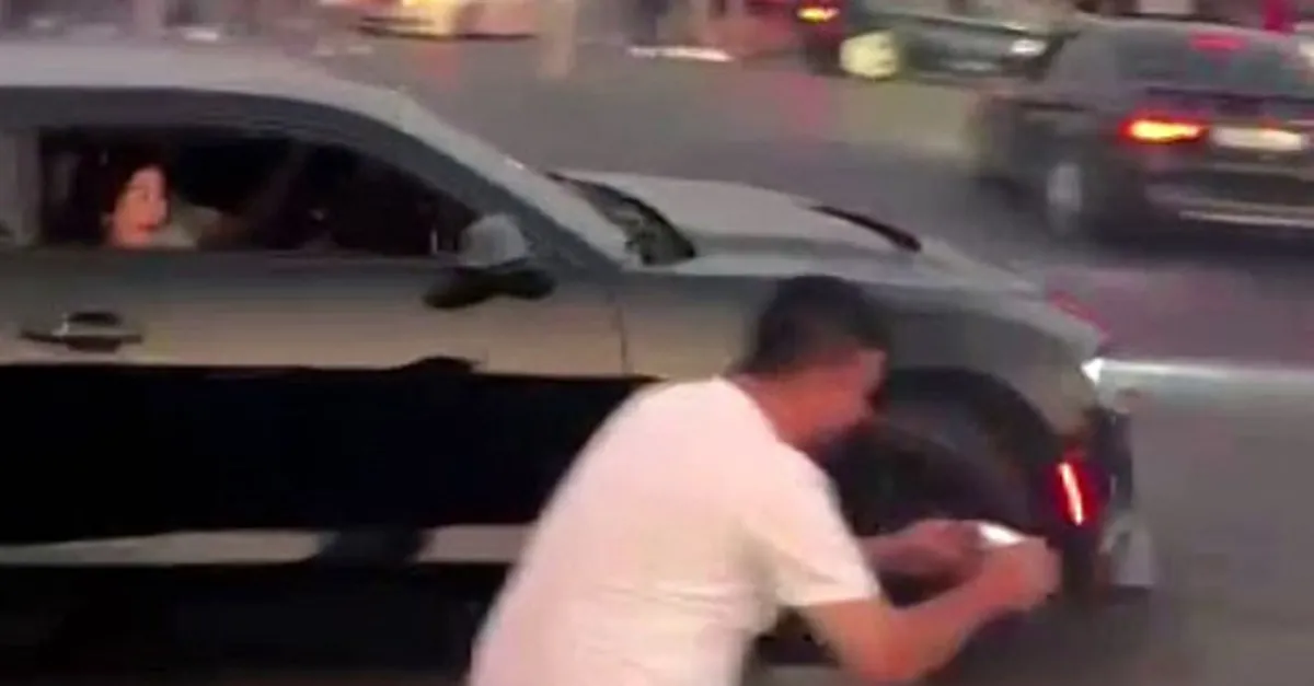 İzmir'de drift görüntülüyordu! Saniyeler sonra...