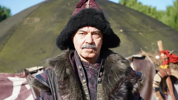 Taceddin Noyan tarihte kimdir, kim öldürdü? Kuruluş Osman Melih Çardak kimdir, kaç yaşında, oynadığı diziler neler?