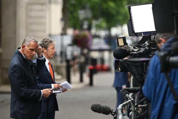 İngiltere Başbakanı Boris Johnson istifa etti!