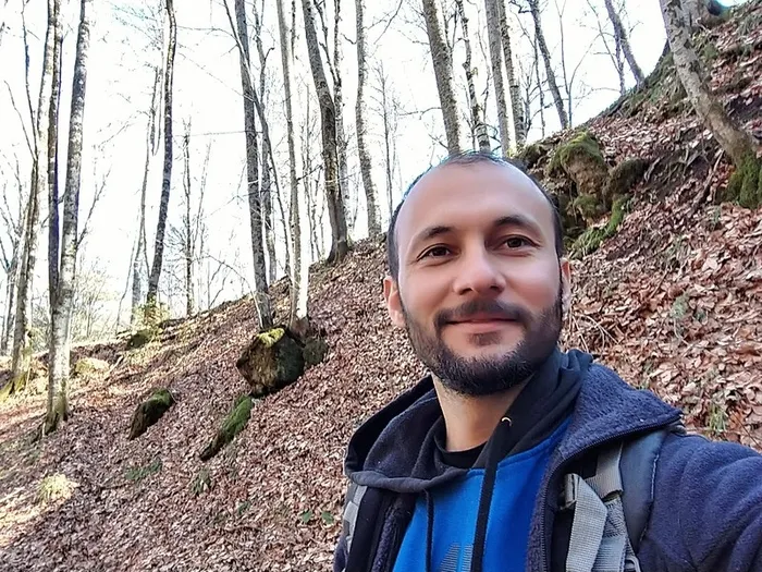 turkiye-sehitlerine-agliyor-hikayeleri-yurek-yakti-birbirlerine-sarili-halde-1753359440450.jpeg Şehit AKUT gönüllüsü Muharrem Can (DHA)