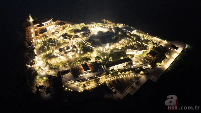 Adı "Yassı" namı "Yaslı" adaydı... Demokrasi ve Özgürlükler Adası olarak hafızalara ışık tutuyor 9