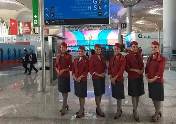 THY’nin yeni üniformaları görücüye çıktı