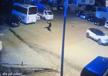 Kağıthane'de kalaşnikoflu saldırı kamerada