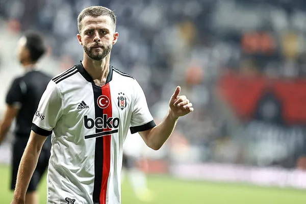 Beşiktaş'ta Pjanic sevinci! Barcelona'ya dönmek istemiyor - 4