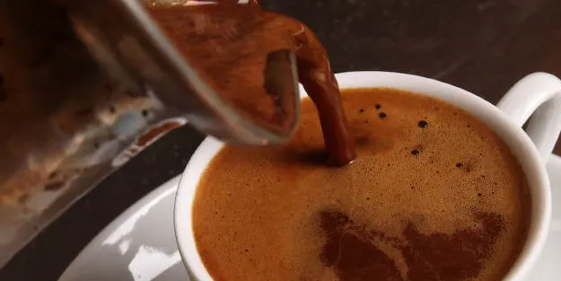 tarcinli-turk-kahvesi-faydalari-nelerdir-metabolizmayi-hizlandiran-tarif-1716027061965.jpg Tarçınlı Türk kahvesi faydaları nelerdir? Metabolizmayı hızlandıran tarif... - 4