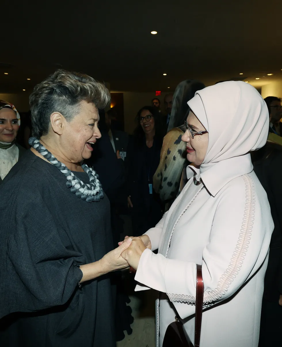 1790133225900.jpg Emine Erdoğan'dan BM'de çocuklar için güvenli dijital sistem çağrısı - 8