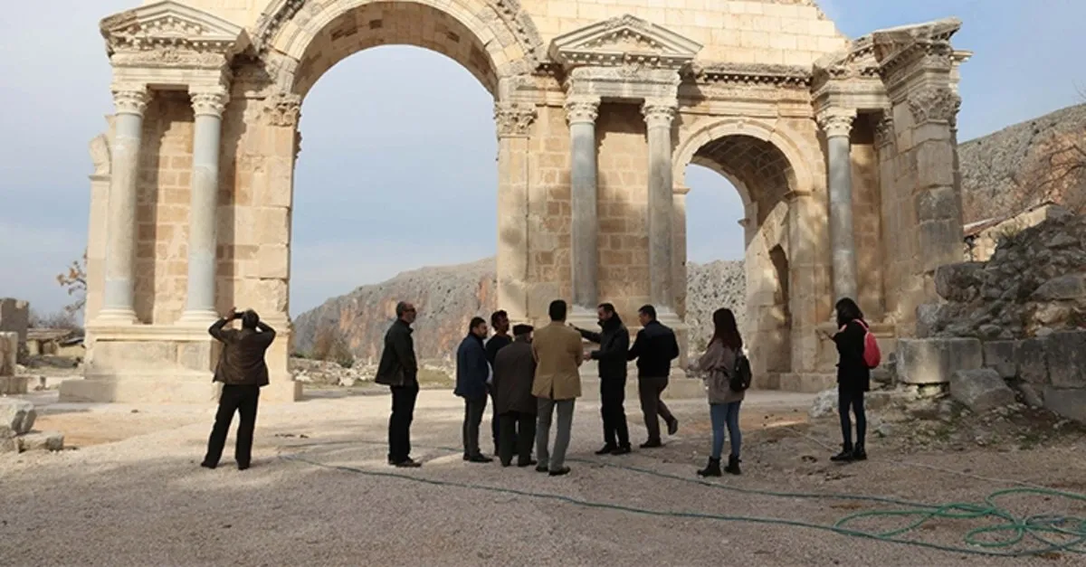 bir zamanlar cukurova ya buyuk ilgi