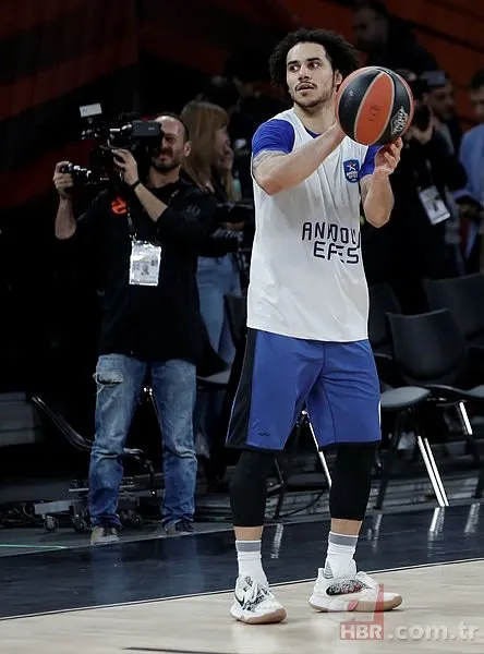 Fenerbahçe - Anadolu Efes maçı hangi kanalda, saat kaçta? Fenerbahçe - Anadolu Efes maçı şifreli mi?