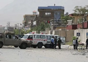 Afganistan'da camiye bombalı saldırı!