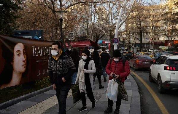 turkiyeye-gelen-15-kiside-gorulmustu-bilim-kurulu-uyesinden-mutasyon-aciklamasi-1609653780678.jpg Bakan Koca duyurmuştu! Bilim Kurulu üyesinden 'mutasyon' açıklaması - 6