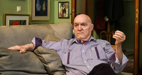 son-dakika-spor-basininin-duayen-ismi-hincal-uluc-83-yasinda-hayatini-kaybetti-hincal-uluc-kimdir-1668981747534.jpg Son dakika: Spor basınının duayen ismi Hıncal Uluç 83 yaşında hayatını kaybetti! Hıncal Uluç kimdir? - 6