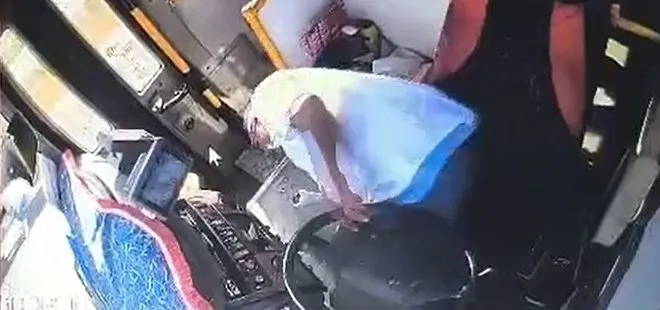 Otobüs şoförü kalp krizi geçirip hayatını kaybetti! Olası faciayı yolcu önledi!