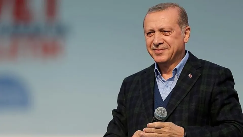 Başkan Erdoğan için başlatılan 'Gecenin Erdoğan Fotoğrafı' hashtagi Twitter'da gündem oldu