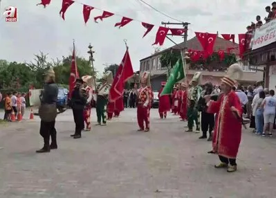 Köy meydanında çeşmeden ayran aktı