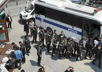 İstanbul Fatih'te kaçak göçmen operasyonu