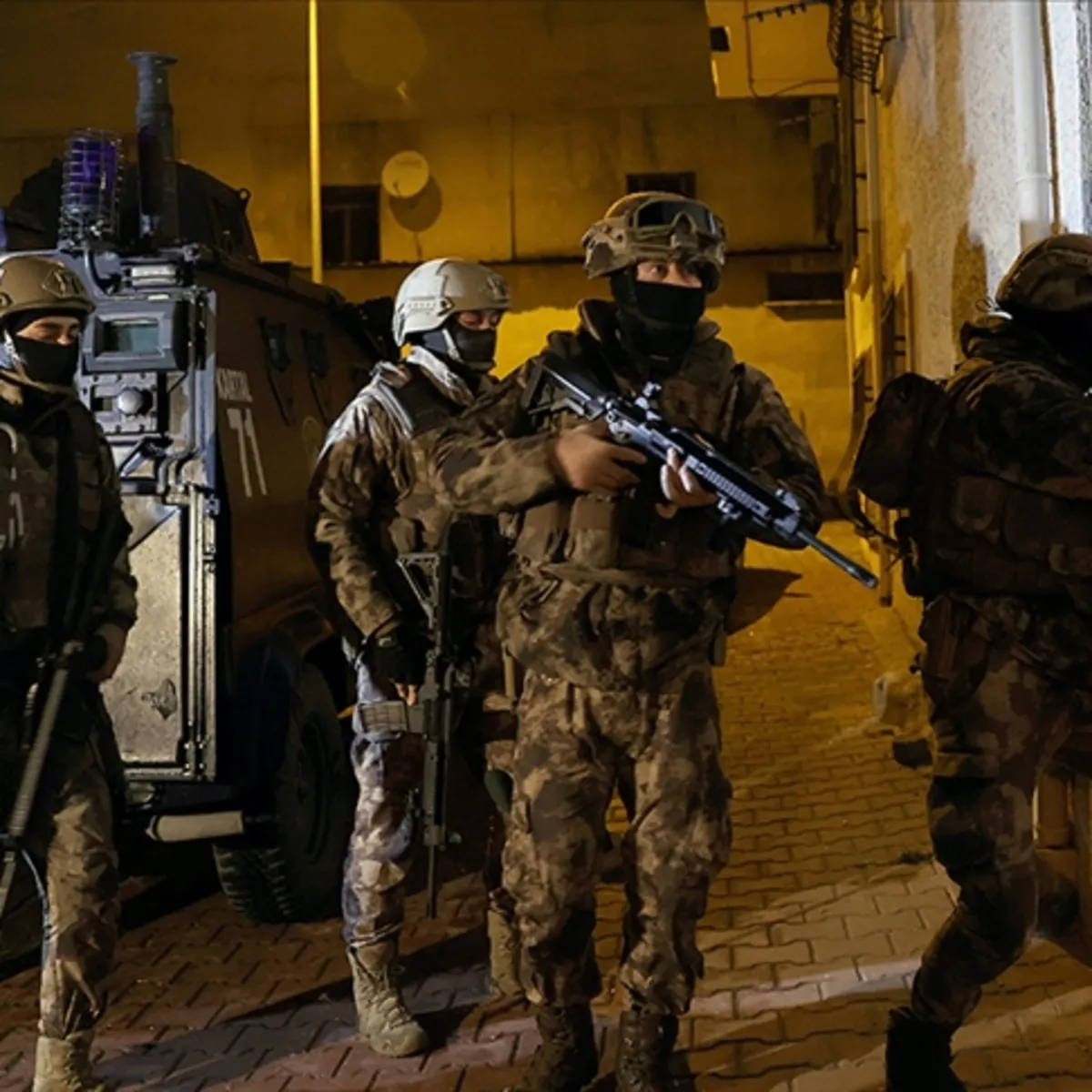 Kirli baronların çocuk avcısı paketlendi! Sokakları kana bulayan şebekenin kilit ismi kodeste