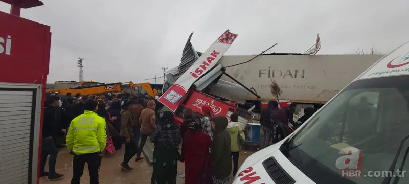 Son dakika: Şanlıurfa'da feci olay! Tır markete daldı 1