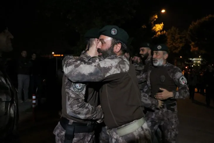 Afrin’den dönen Özel Harekat polisleri ailelerine kavuştu