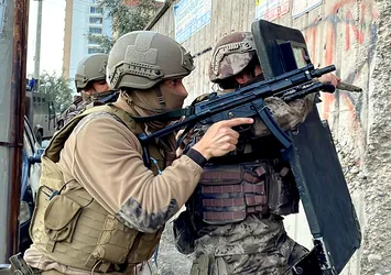Mersin'de PKK operasyonu! 10 zanlı yakalandı