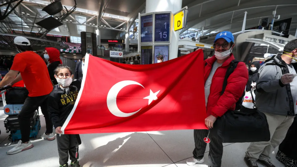 THY'den ABD'de kalan Türkler için yeni tahliye seferi