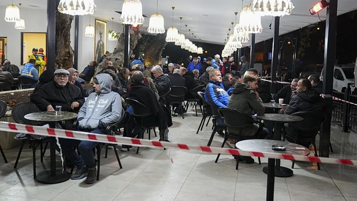 Balıkesir 6.1 deprem son durum | 27 Ekim Sındırgı'da yıkım oldu mu, kaç bina yıkıldı? Can kaybı yaşandı mı, yaralı sayısı kaç?