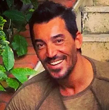 Adnan Oktar Örgütü kızları reklam diye kandırmış!