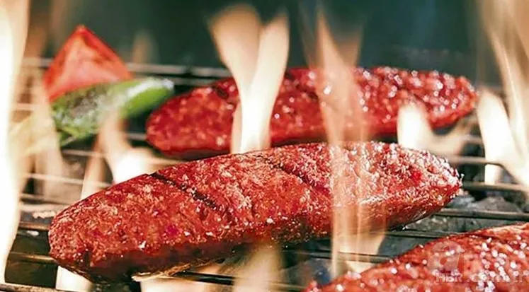 Lahmacundan çıkanlar mide bulandırdı! İstanbul'da gıda teröristleri pes dedirtti: İşte o listenin tamamı 4