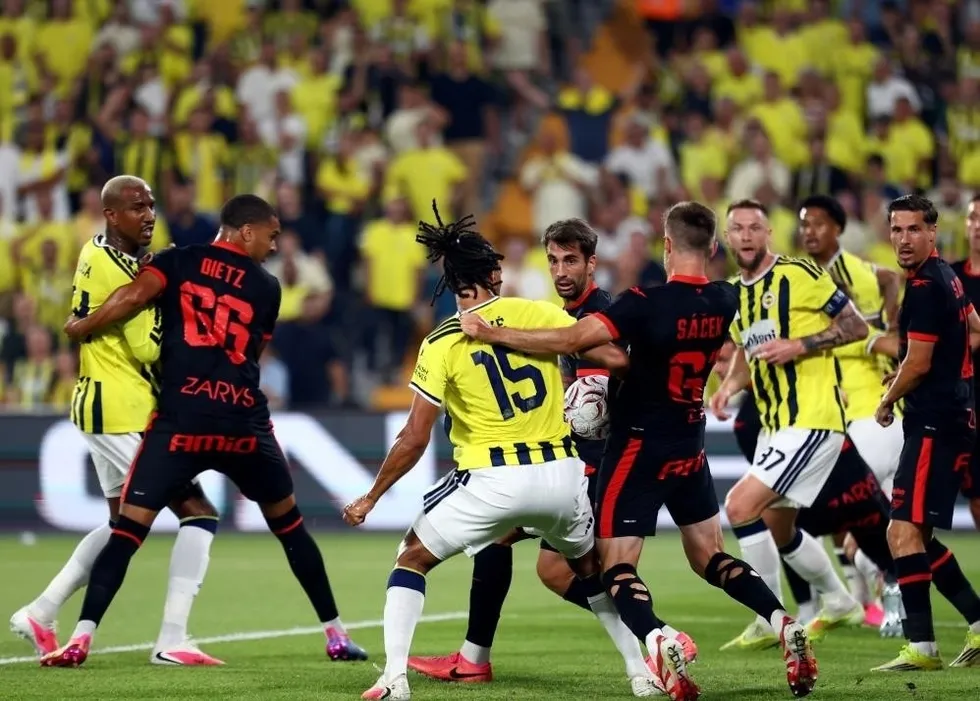 fenerbahce-besiktas-ve-trabzonsporun-avrupa-kupalarindaki-muhtemel-rakipleri-belli-oldu-1785757488576.jpeg Fenerbahçe Beşiktaş ve Trabzonspor'un Avrupa kupalarındaki muhtemel rakipleri belli oldu - 1